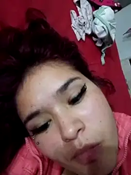 LunaClarens live cam on StripChat