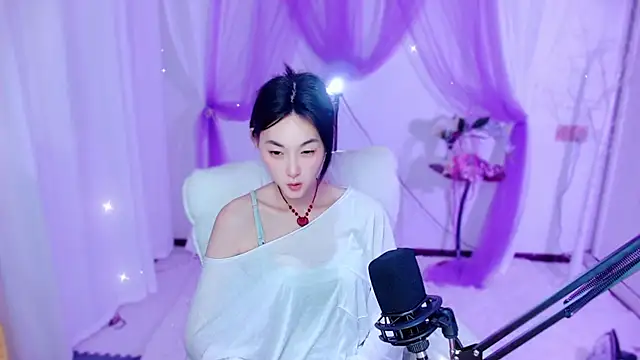 Tili_Lucky webcam