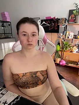 sweetest_pie - Sweetest_pie's free webcam - UK Sex Cams