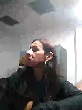 Cameron_puppy webcam