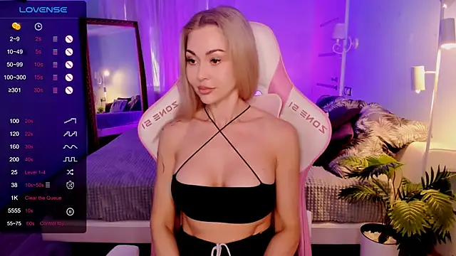 AdeleRoberts webcam