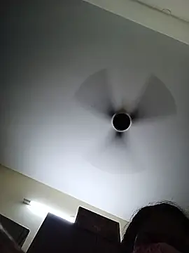 tamil_Boomika webcam