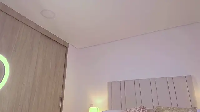 Anna-Lynn webcam
