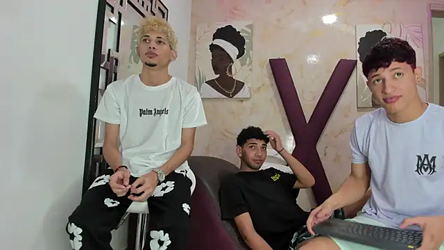 YOUNG_BOYS_HELL webcam