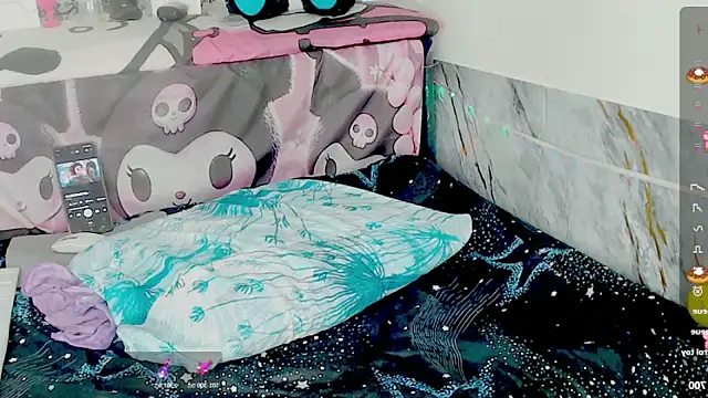 Milly_Dirtyn webcam