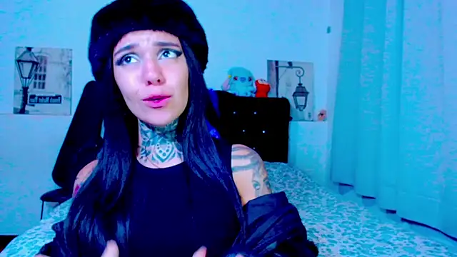 LannieGonzales webcam
