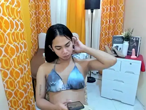 TsAlexa_Blaire webcam