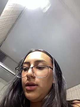 MoonLitDoll webcam