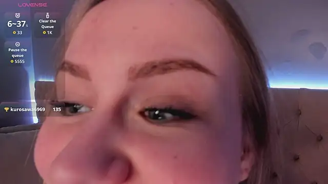 stacy_moorex live cam on StripChat