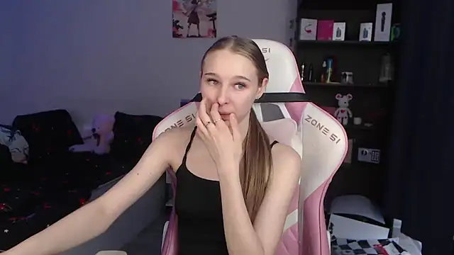 kitsune888 live cam on StripChat