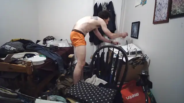 JohnnyMoves webcam