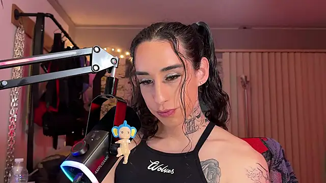 xoFrankie webcam