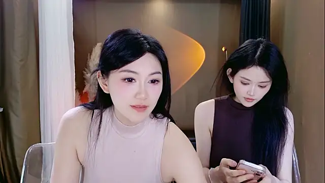Banana-Milk69 webcam