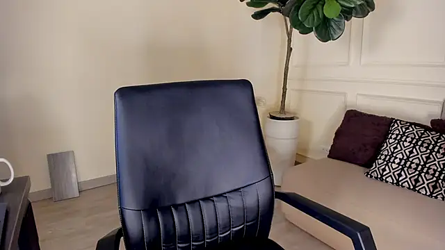 MayaLee_ webcam