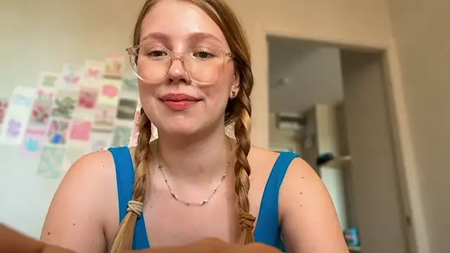 HoneyAudrey webcam