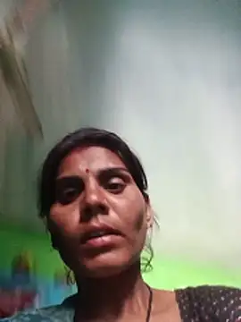 Munmun_7 webcam