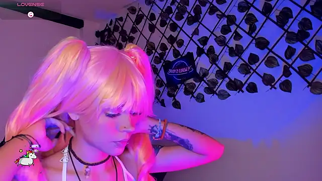 Anny_Kiitty webcam