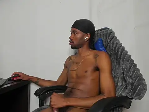 Kofi_exotic_2 webcam
