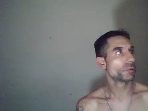 Morenazoojazos38 webcam