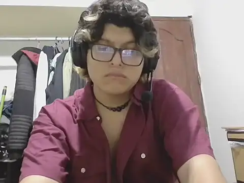 layom_21 webcam