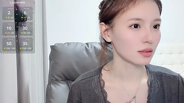H-2005 live cam on StripChat