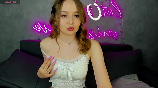 Emmaa_Kimm webcam