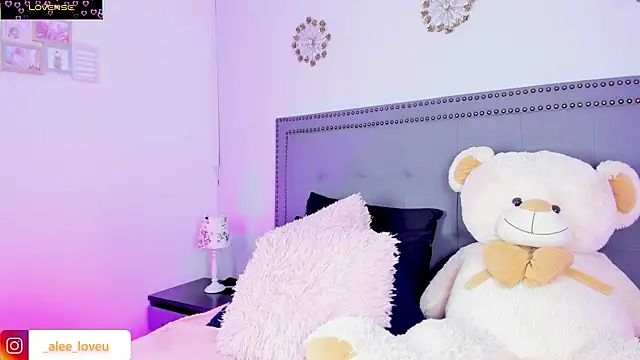 ale_lovee webcam