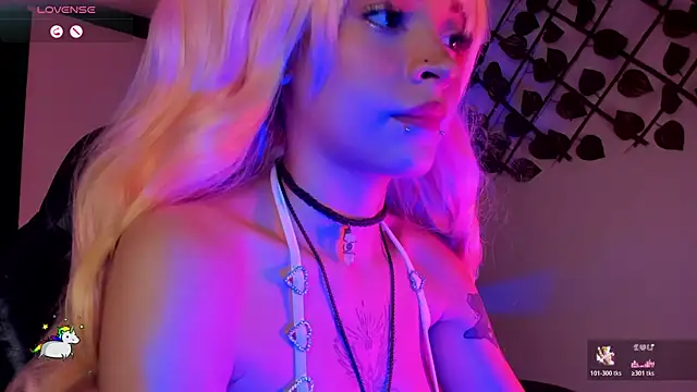 Anny_Kiitty webcam