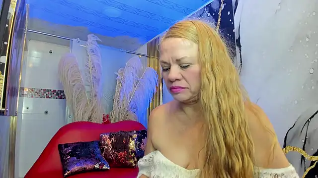 alicee__mature webcam