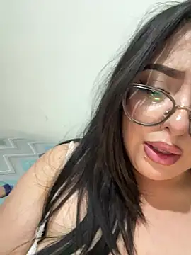 MileyGia webcam