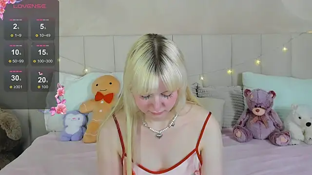 AdeleSilvy webcam
