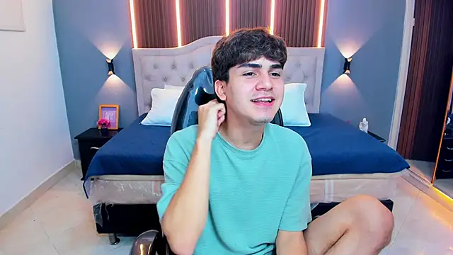 Tommy18__ webcam