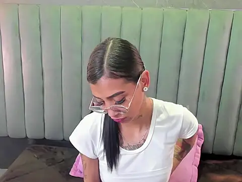 KarlaSlutSkinny__