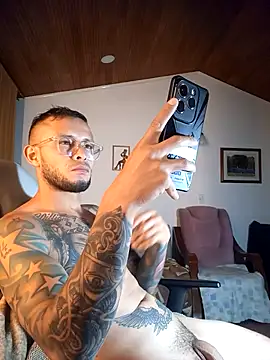 sebastian_horny webcam