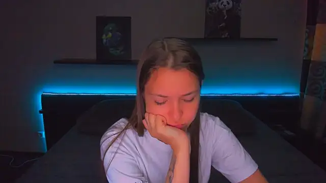 AlexaBarkley webcam