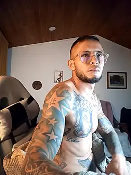 sebastian_horny webcam