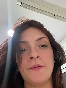 Danielaeliana Live Webcam on Stripchat