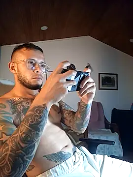 sebastian_horny webcam