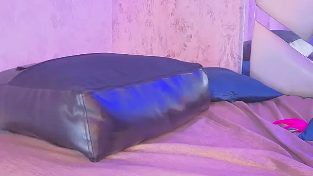 benny_and_mark - Benny_and_Mark's free webcam - UK Sex Cams