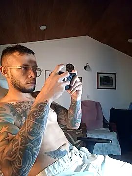 sebastian_horny webcam