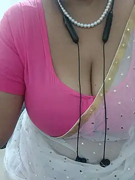 Reshma-09 webcam