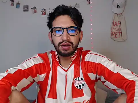 thomass1018 webcam