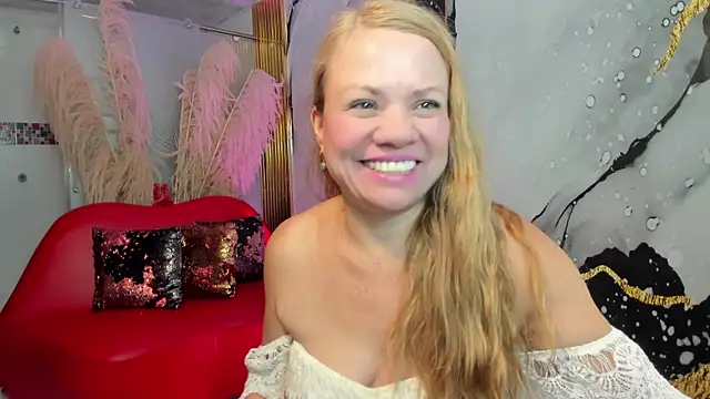 alicee__mature webcam