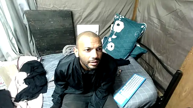Camodick live cam on StripChat