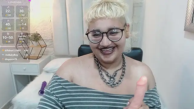 Echypyon_ live cam on StripChat