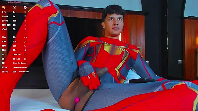 Leo_Savage_ webcam