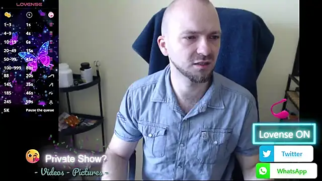 RealManHaveHairy webcam