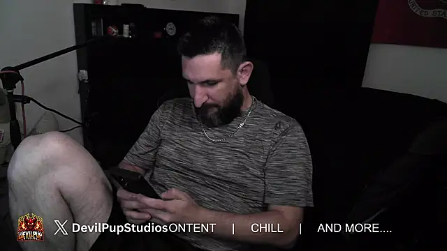 DevilPup75_ webcam