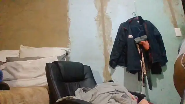Nicky52 webcam