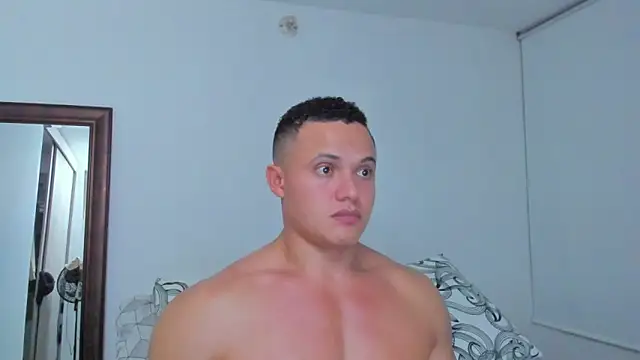 KingLevi01 webcam